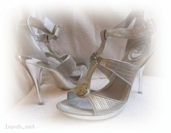 Меняю - Босоножки Baby Phat