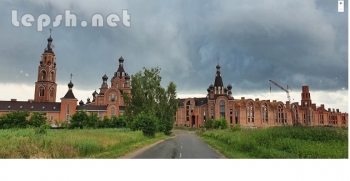 Продаю - Знамените село Хлепча як на долоні. Ліс, Річка