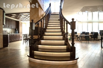 Меняю - Сдам пентхаус 300м + терраса 80м ул. Гетьмана 1, метро Шулявская.